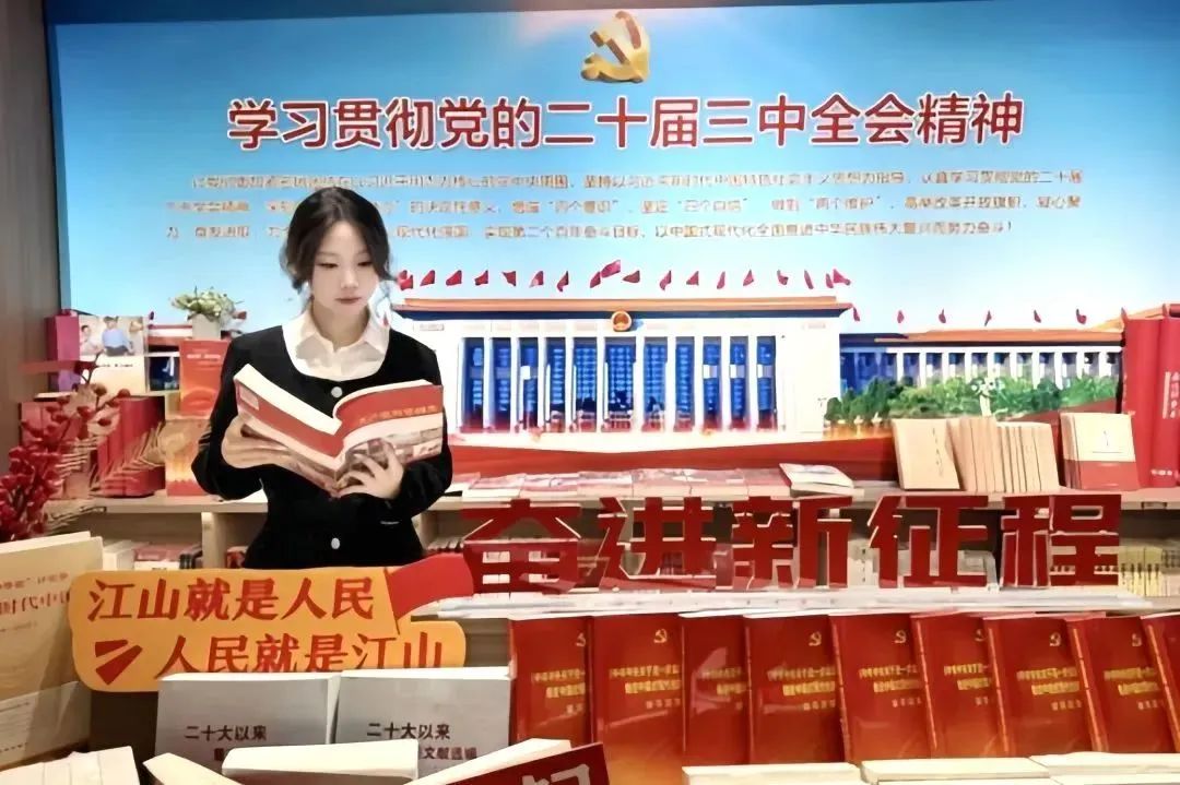 陕西省2025年统一考试录用公务员公告！西安培华学院学子再创佳绩