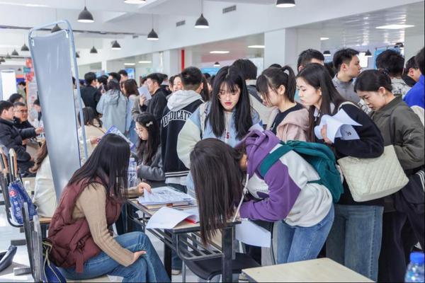 【报考干货】西京学院商学院邀您一起解锁未来商业领袖之旅.png