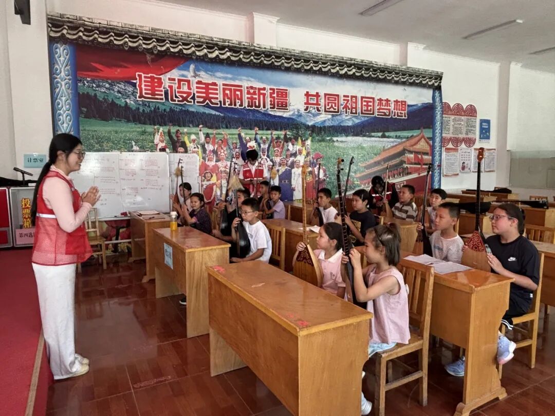 【三下乡】西安明德理工学院学子赴新疆开展暑期社会实践活动