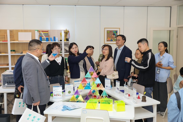 近百名中学老师走进西安欧亚学院，看大学正在怎么变、聊中学该怎么做