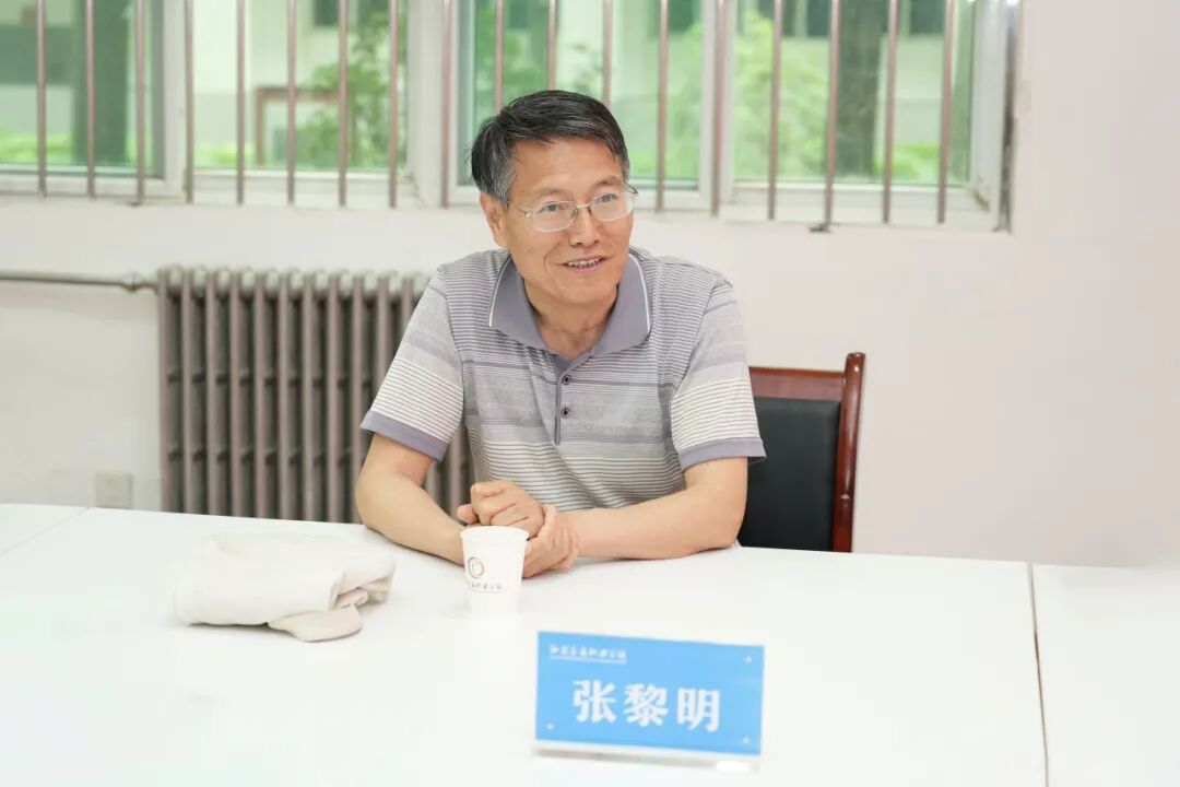 西安交通职业学校特邀请基础教育专家和校园文化建设专家来我校指导交流