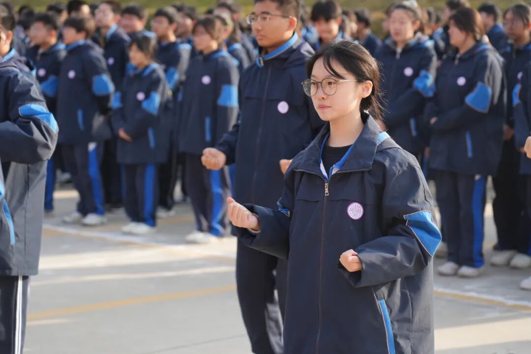 武动青春，扬我风采！西安育华职业高中首届武术操评比大赛圆满落幕