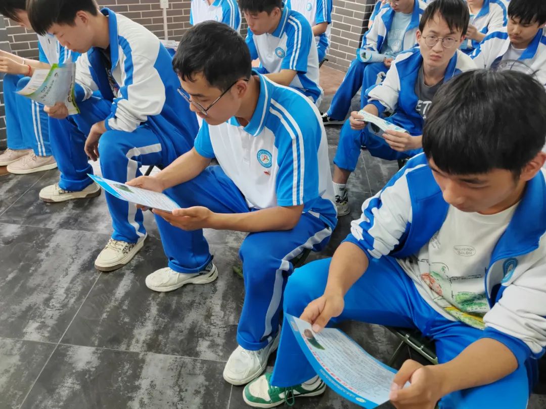 医校携手共筑健康防线 专业科普护航职业未来-陕西精工数码技术学校