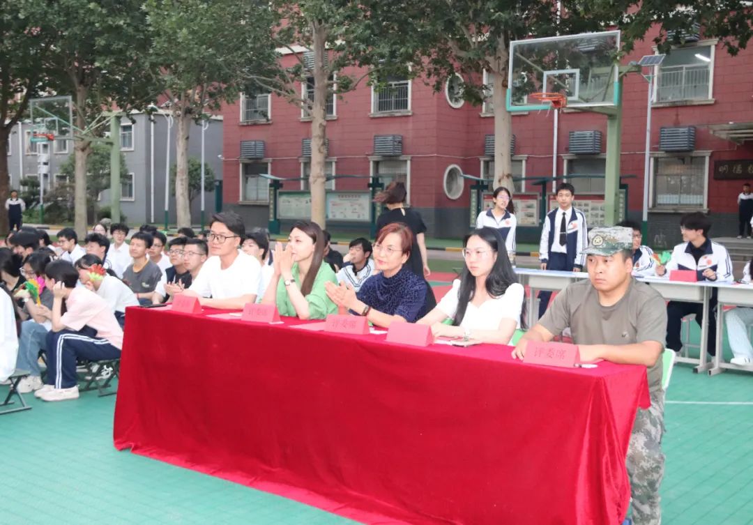 西安东方职业高级中学红五月歌唱比赛圆满落幕