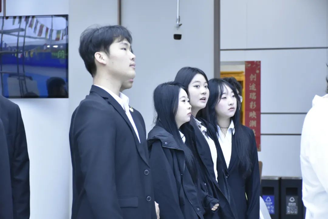 西安轨道交通技师学院学子奔赴“千校万岗”招聘会，探寻未来新方向！