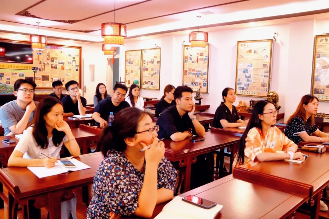 西安东方职业高级中学开展班主任心理健康专项培训会
