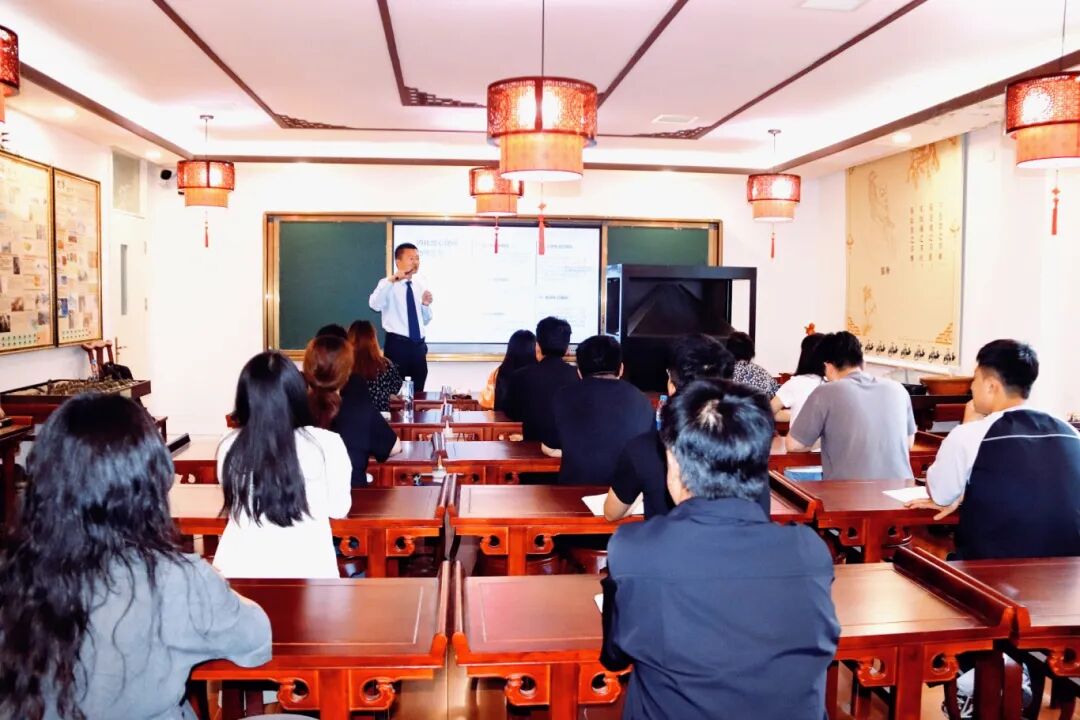 西安东方职业高级中学开展班主任心理健康专项培训会