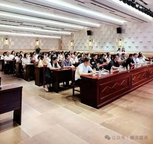 西安市教育学会走进西咸理工职业高级中学—开展职业教育高质量发展专题研讨会