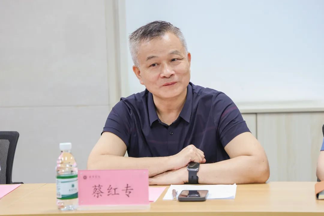 西京学院研究生处与温宿县开展“招才引智”专场活动