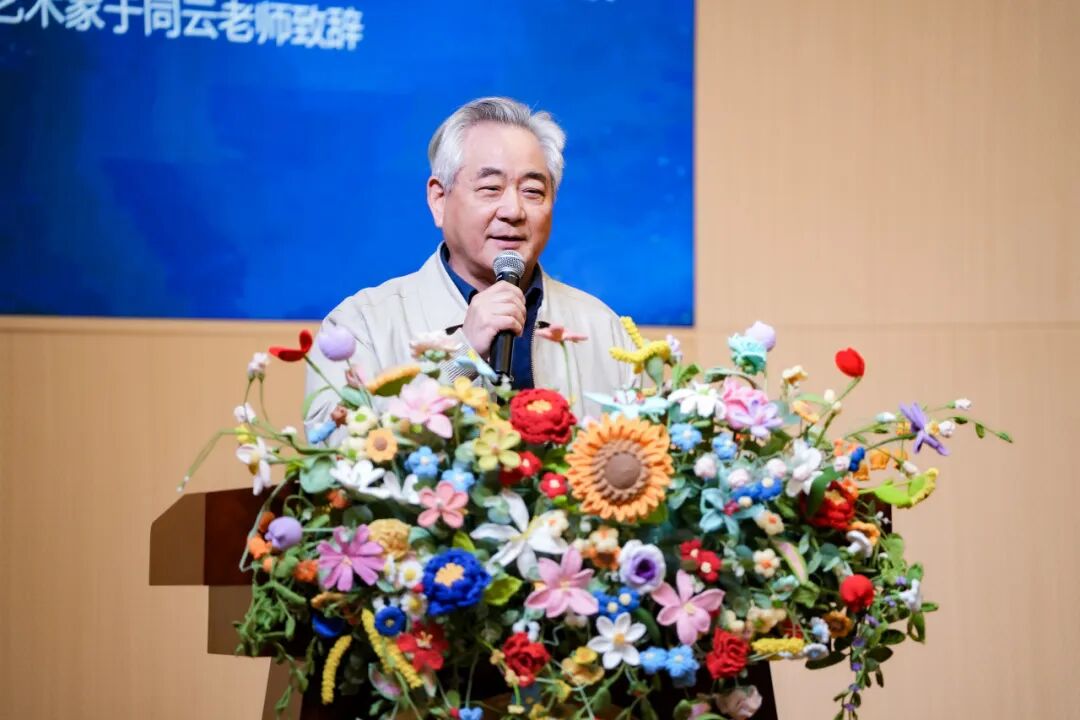 第四届万众悦读朗读大会陕西站启动仪式在西安培华学院举行