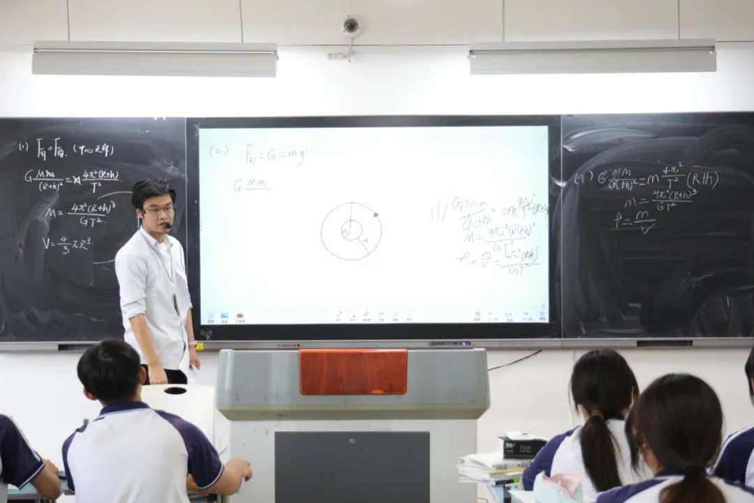 西安现代综合职业高中魏博老师的“倔强”里藏着教育最深的温柔