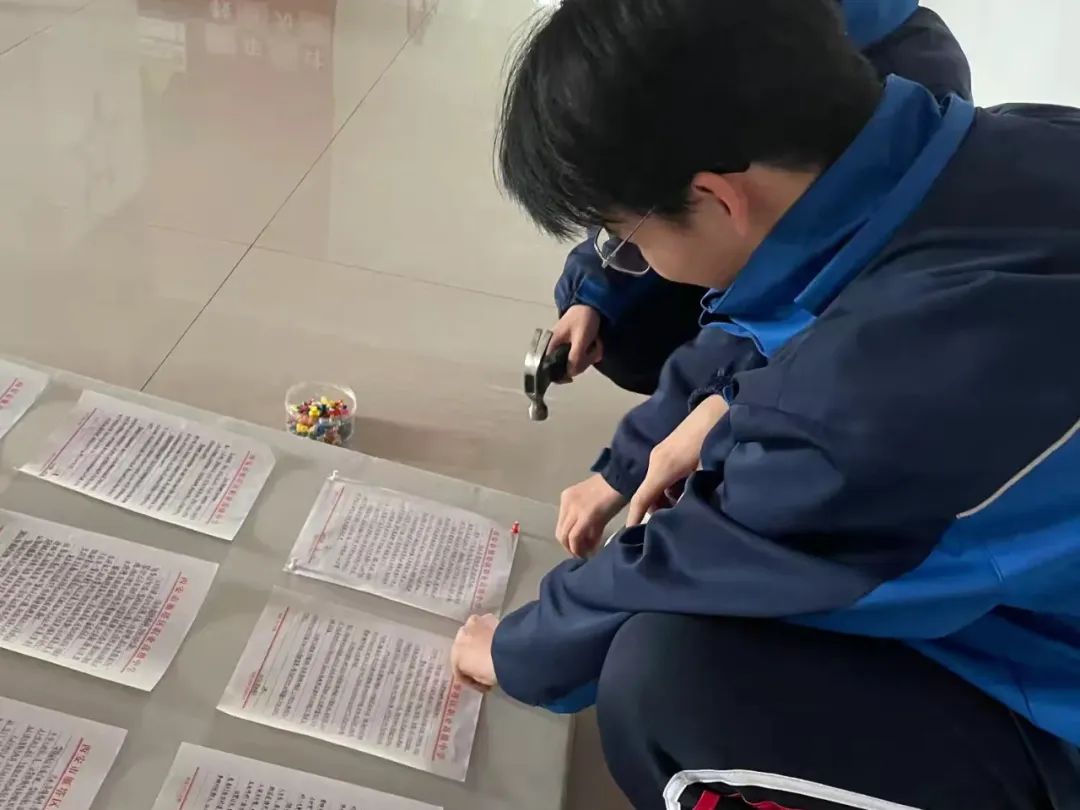 西安市雁塔区职业高级中学开展学习雷锋精神系列主题教育活动