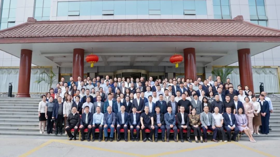 喜报|西安立讯科技技师学院吴国飞院长荣获“优秀校长”荣誉称号！