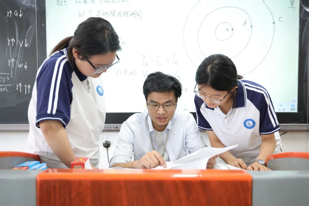 西安现代综合职业高中魏博老师的“倔强”里藏着教育最深的温柔