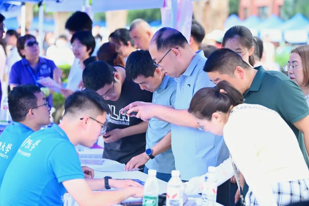咨询会圆满收官丨150余所高校齐聚西京学院，助力三秦学子志愿规划