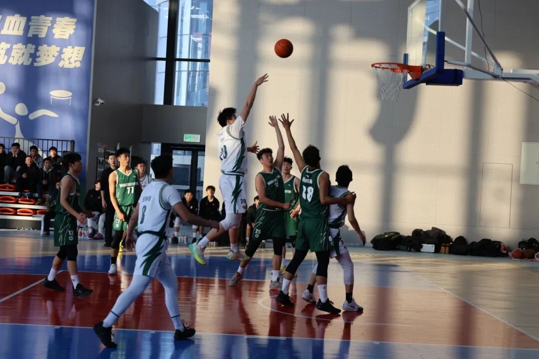祝贺!西安高新科技职业学院男篮荣获陕西省大学生篮球联赛亚军
