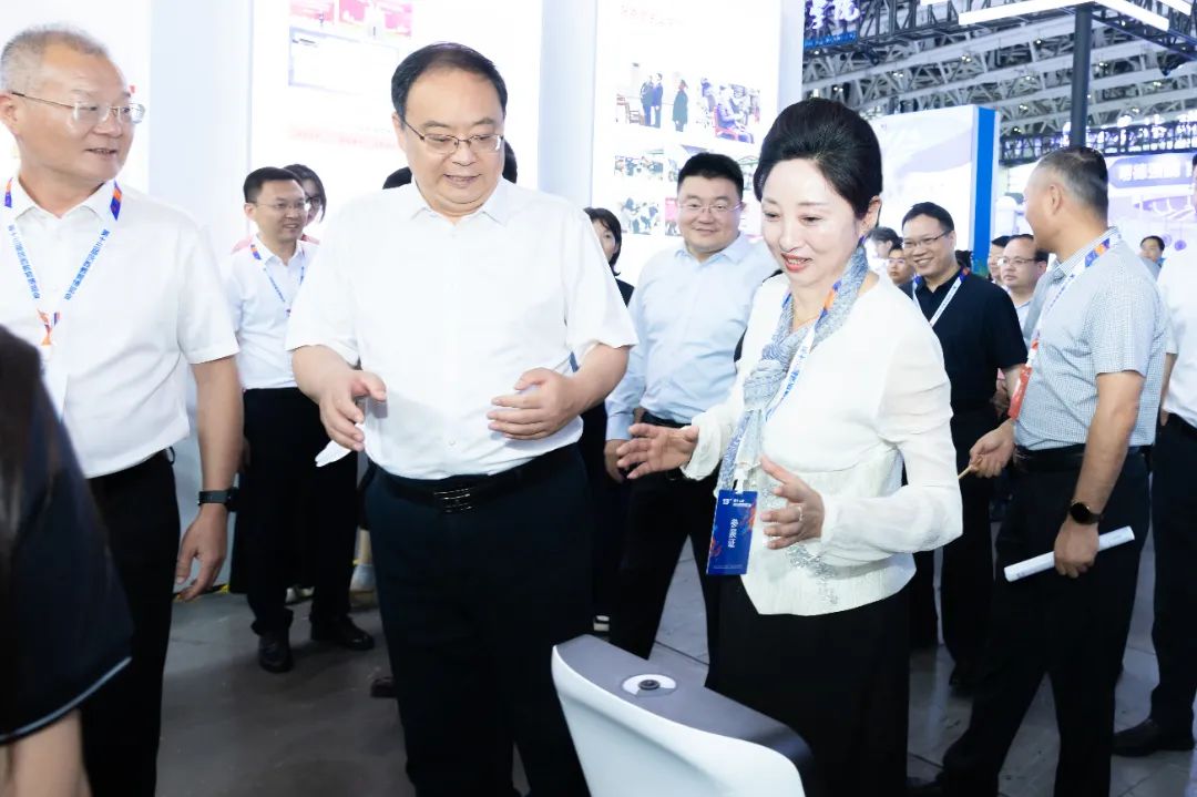 西安思源学院精彩亮相第十三届陕西教育博览会暨招生咨询会