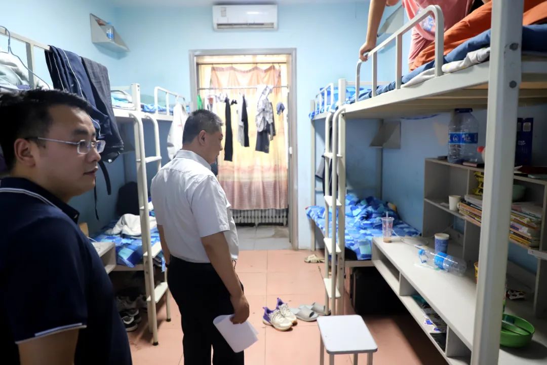 西安轨道交通技师学院开展“5.12”宿舍安全隐患专项排查行动