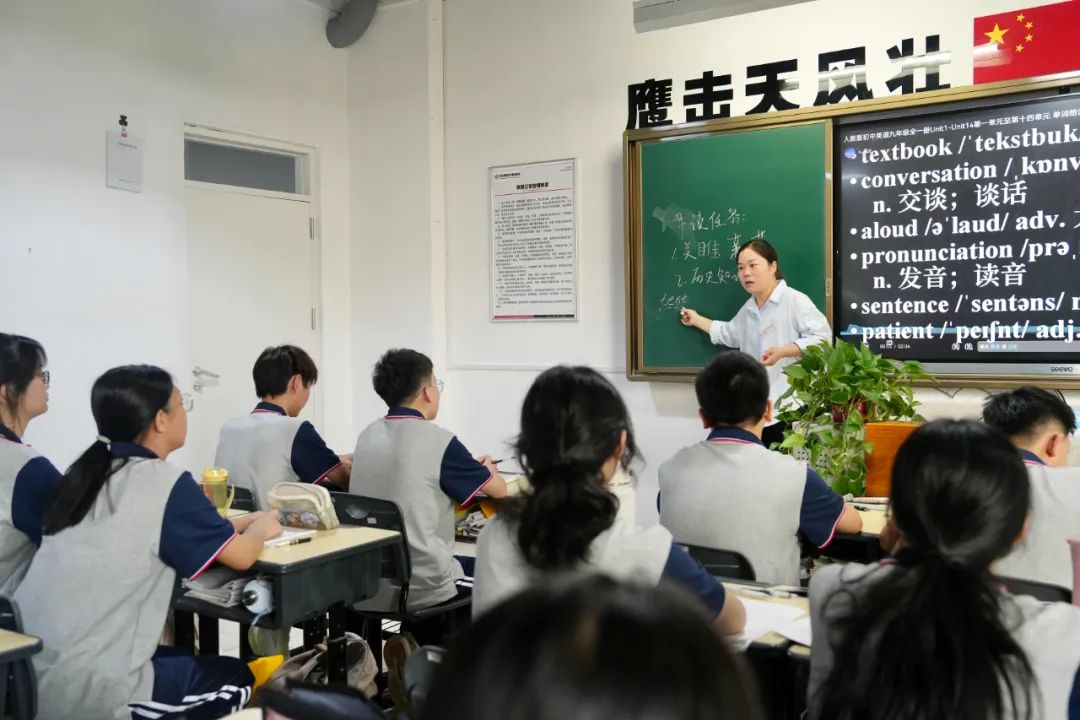 "艺术+语言"双翼齐飞 西安博雅艺术职业高中学子在2025年长安区英语技能大赛中喜获佳绩