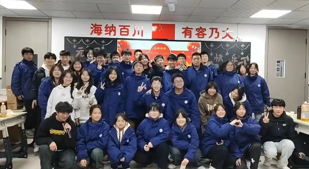 西安新高教职业高中践行“精业善教、立己达人”的育人精神！