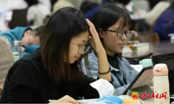 2025年考研究生传来不好的消息，考试大纲出现大变化，七万学生措不及防4.png