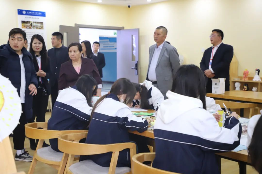 哈萨克斯坦江布尔州政府教育代表团到西安轨道交通技师学院进行国际教育交流