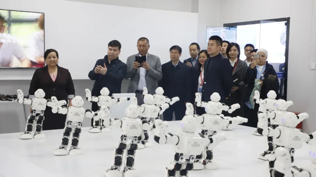 哈萨克斯坦江布尔州政府教育代表团到西安轨道交通技师学院进行国际教育交流