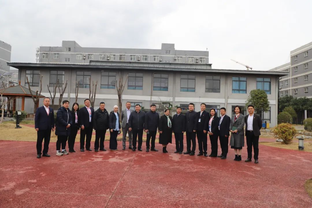 哈萨克斯坦江布尔州政府教育代表团到西安轨道交通技师学院进行国际教育交流