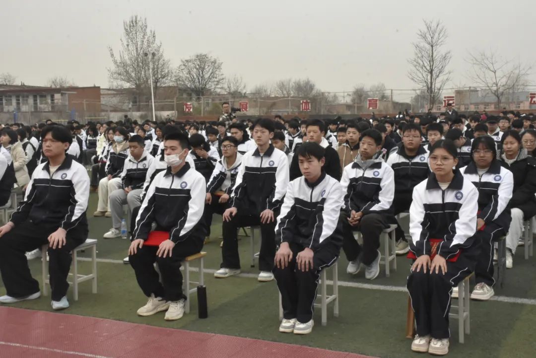 直击 | 西安轨道交通技师学院2024-2025学年第二学期开学典礼