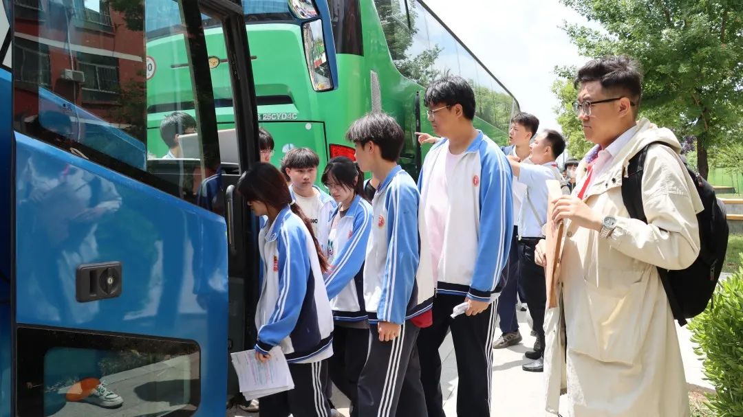 全程护航，助力梦想起航—西安东方美术综合职业高中2025学考纪实