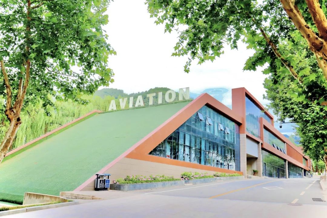 破圈！西安翻译学院把企业搬进课堂，打造"毕业即上岗"的人才生产线