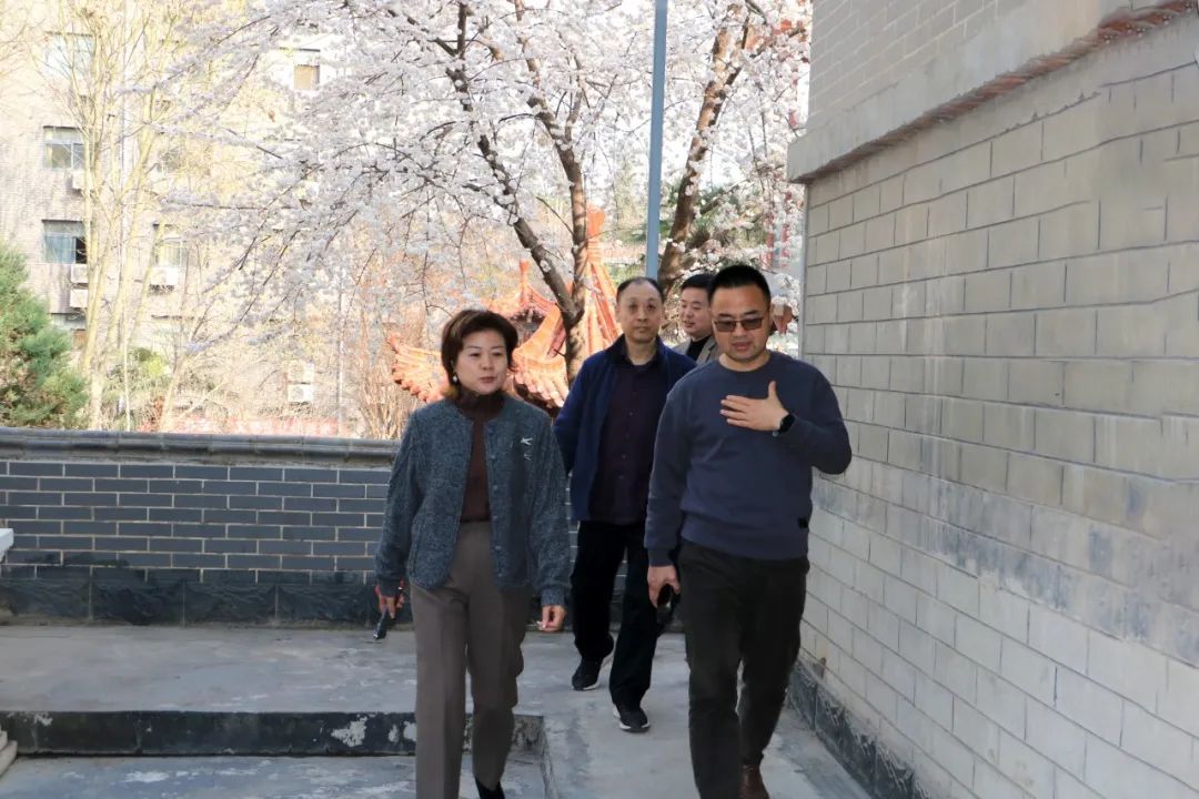 中国东方教育集团研究院赴陕西精工数码技术学校参观交流