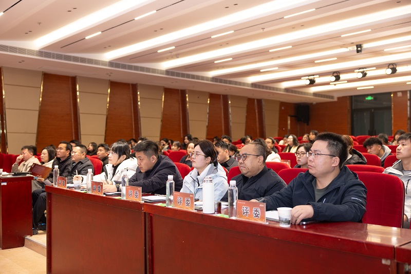 西安科技大学高新学院2025年度辅导员述职会议顺利举行