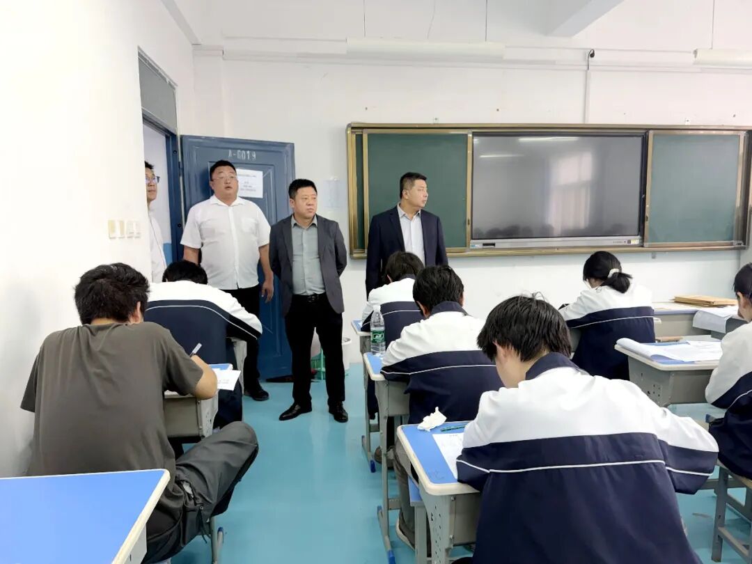 西安轨道交通技工学校开展职教单招文化课校内摸底测试