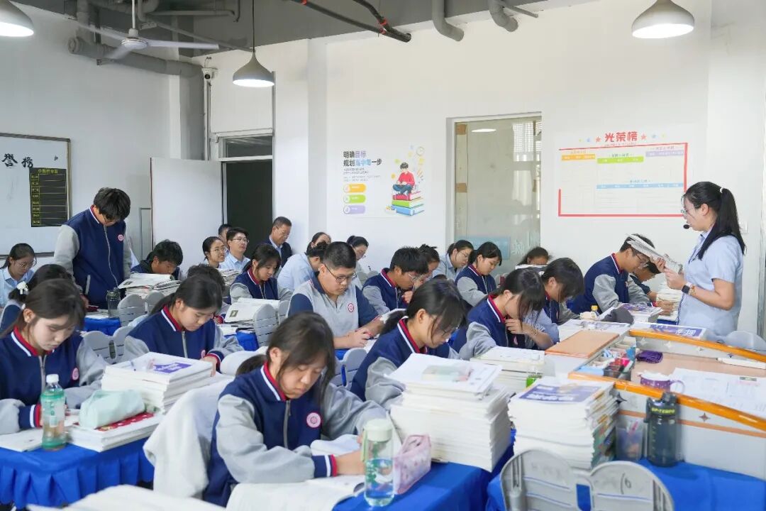 砺思求真，深耕课堂，探寻西安博雅艺术职业高中物化生理科育人机理
