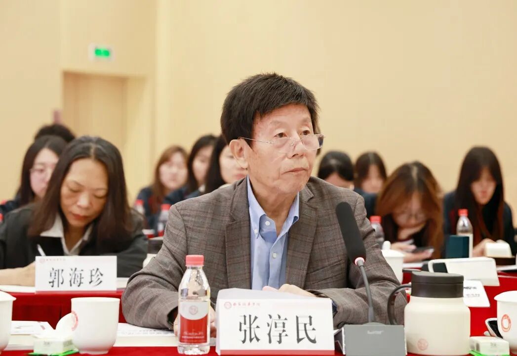 培华女大时期老教工代表、西安交通大学二级教授张淳民