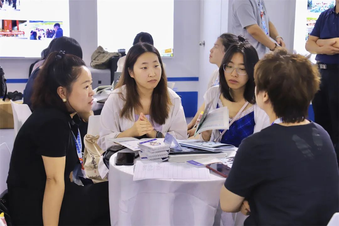 西安翻译学院闪耀第十三届陕西教育博览会