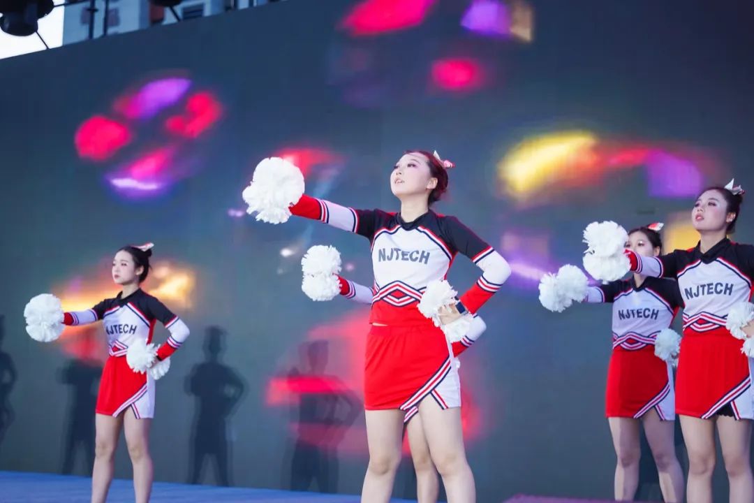 高燃！璀璨！西安现代综合职业高中2025届毕业晚会封神之夜！