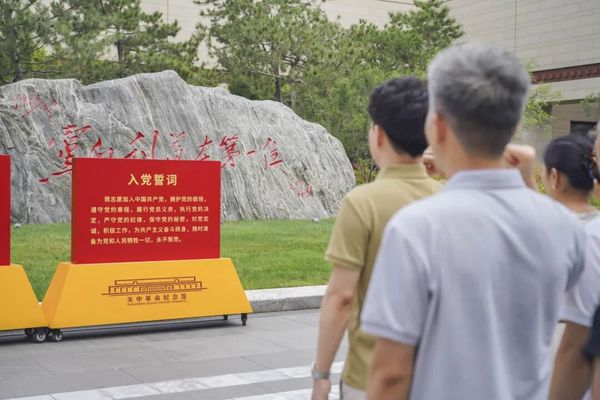 强师奋进！西安汽车职业大学圆满完成2026年新教师岗前培训工作