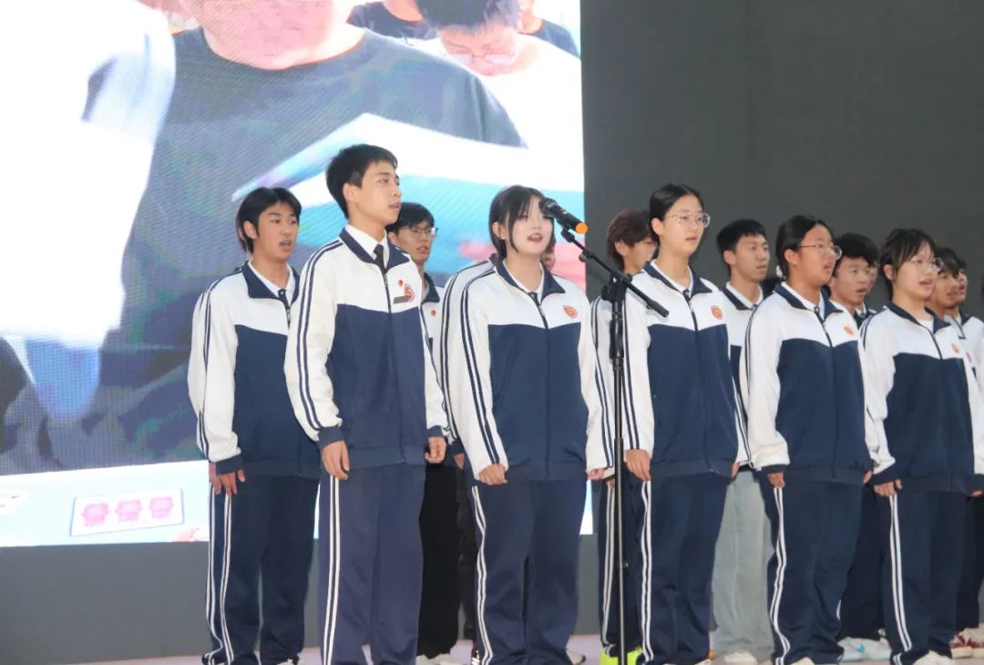 西安东方职业高级中学红五月歌唱比赛圆满落幕