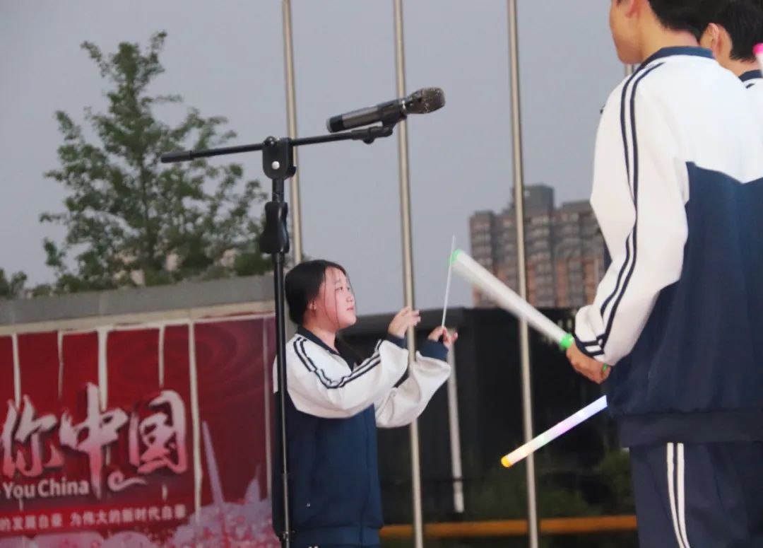 西安东方职业高级中学红五月歌唱比赛圆满落幕