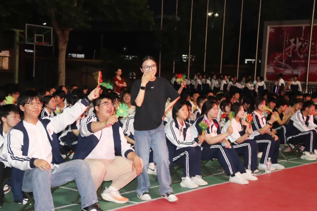 西安东方职业高级中学红五月歌唱比赛圆满落幕