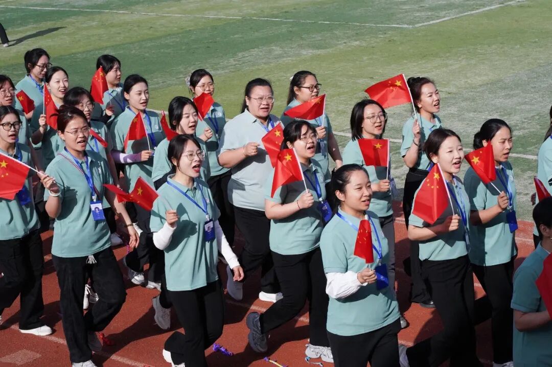 西安新高教职业高中第三届校园文化艺术节暨春季田径运动会开幕仪式！