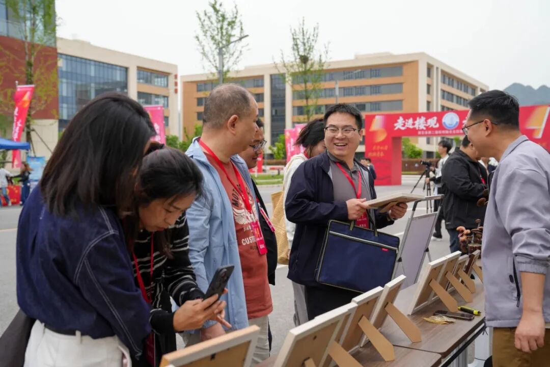 走进西安建筑科技大学华清学院、走进楼观、走进周至！这场五四青春盛会正式启幕
