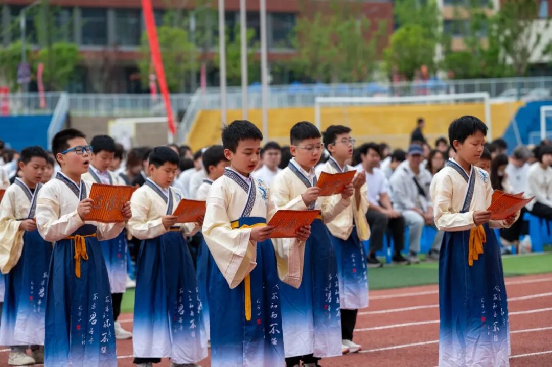 走进西安建筑科技大学华清学院、走进楼观、走进周至！这场五四青春盛会正式启幕