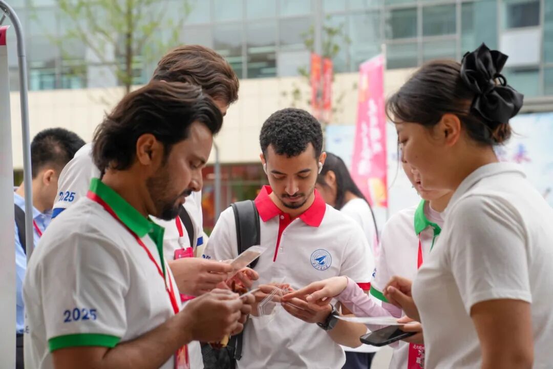 走进西安建筑科技大学华清学院、走进楼观、走进周至！这场五四青春盛会正式启幕