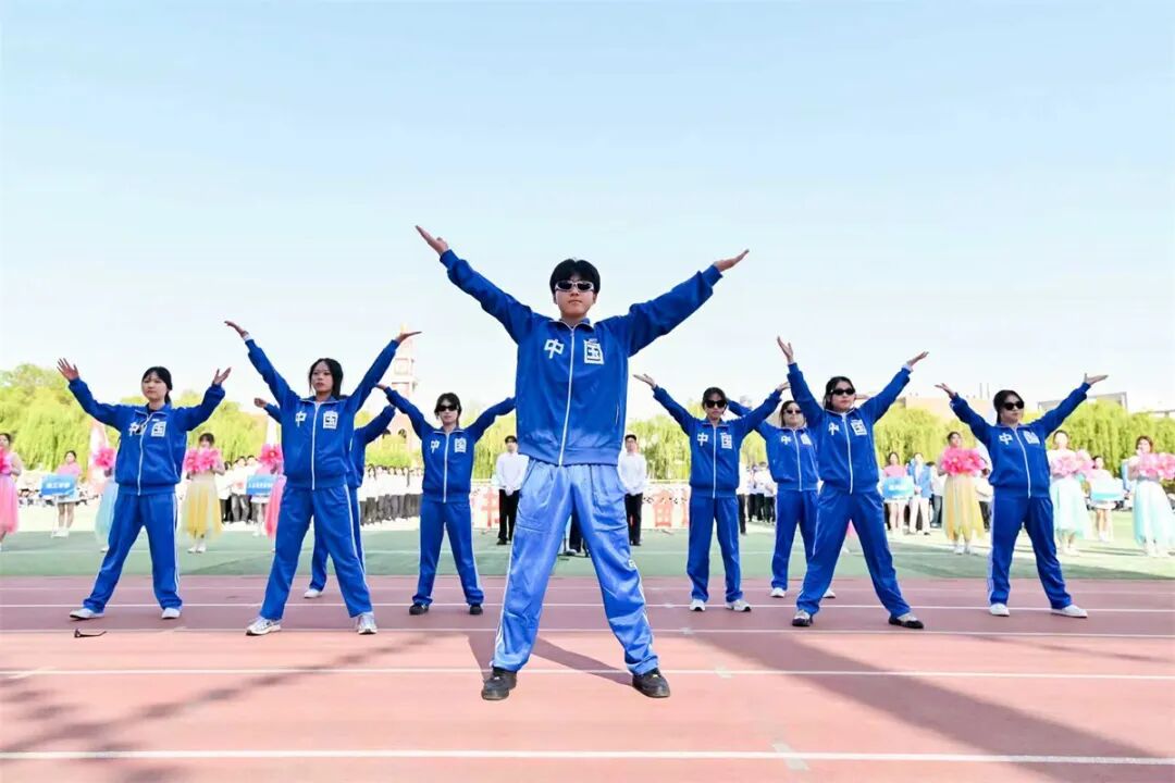 聚焦精彩！西安翻译学院第十九届田径运动会，开幕！
