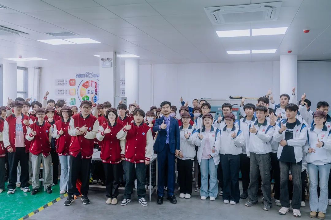 陕西服装工程学院召开校园文化建设现场会