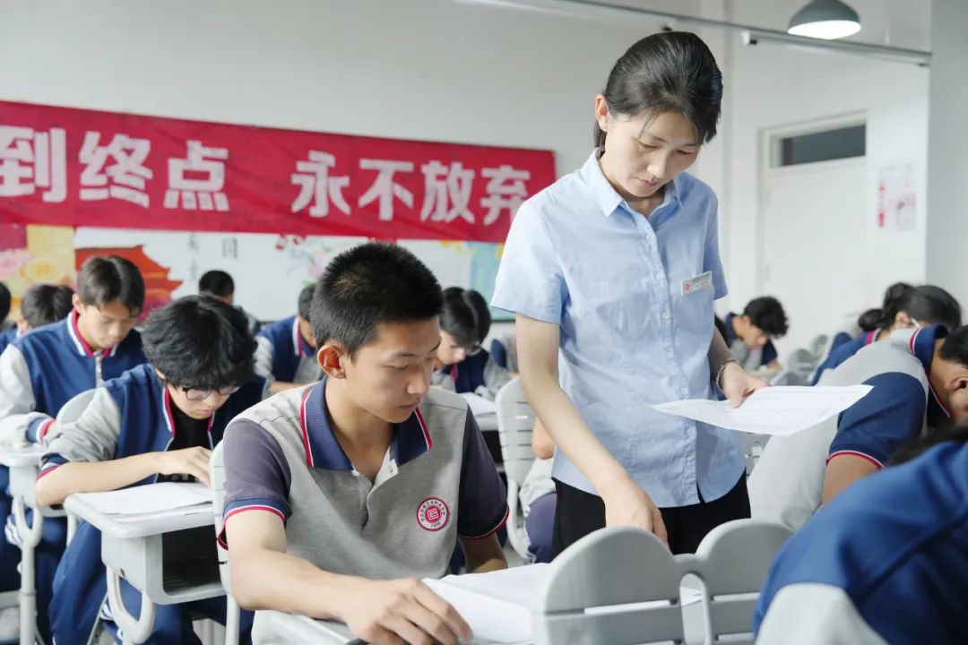 "艺术+语言"双翼齐飞 西安博雅艺术职业高中学子在2025年长安区英语技能大赛中喜获佳绩