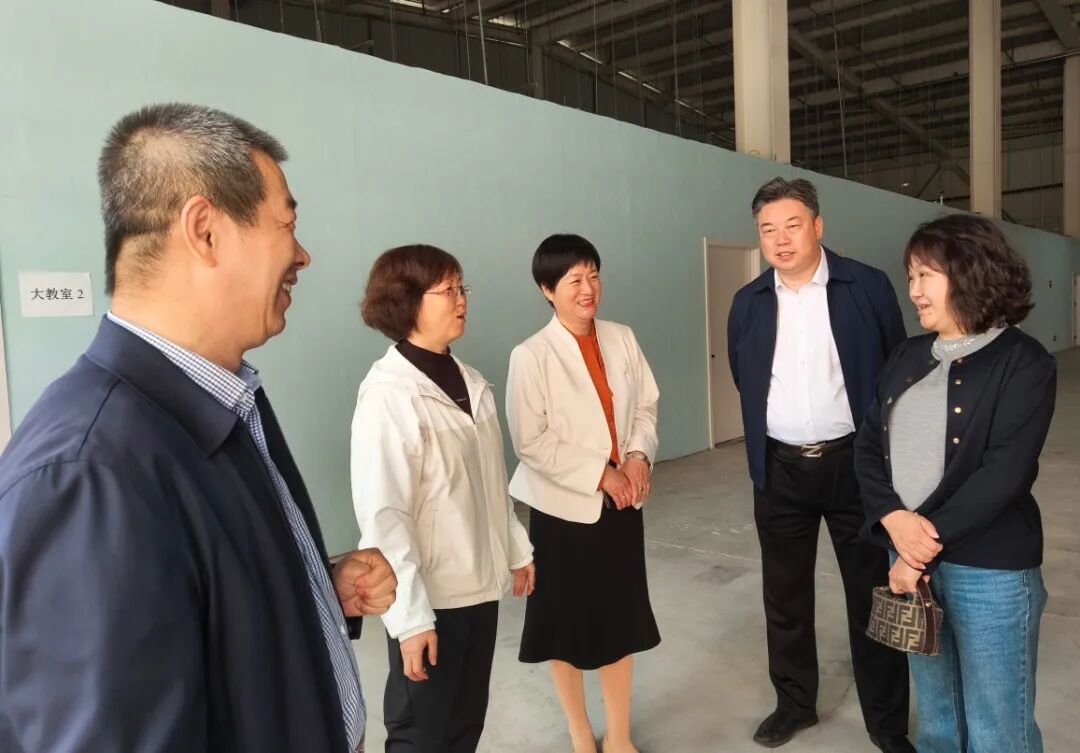 西安市总工会考察西安石油化工技工学校“工匠学院”建设